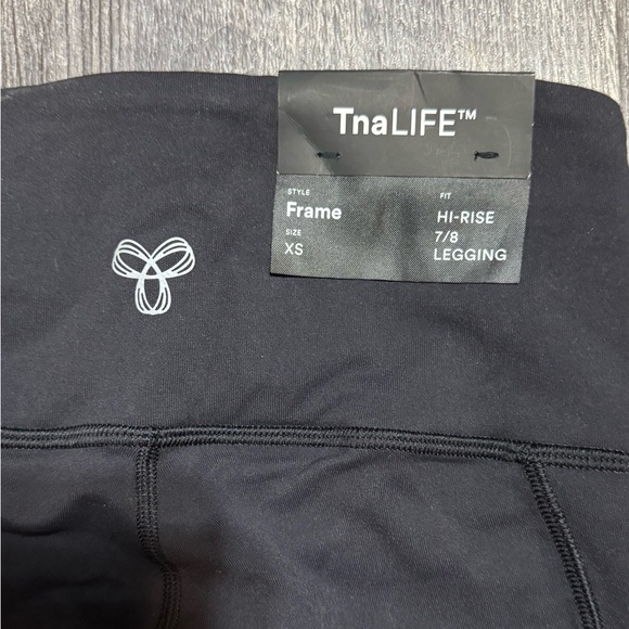 ARITZIA TNA Life High Rise 7/8 Leggings - Picture 3 of 3